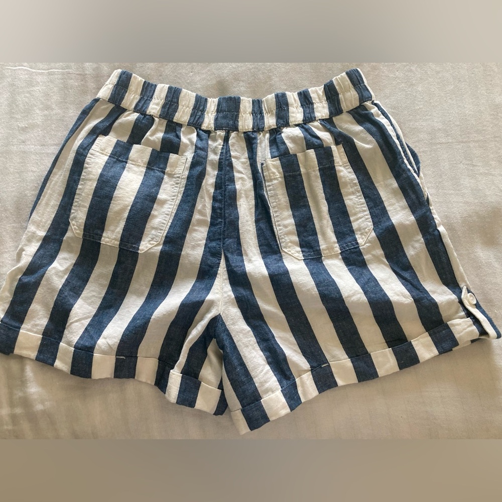 PACT Rhea Tabbed Shorts in Mariners Stripe, Size Large - Picture 5 of 16